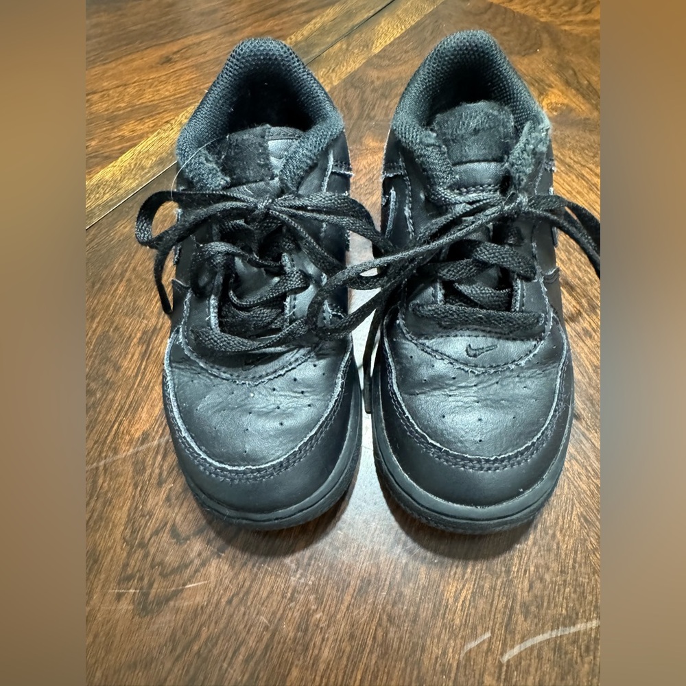 Nike Kids Black Sneakers